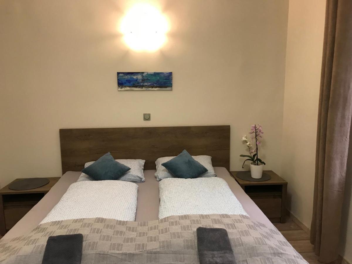 Vino Apartmán